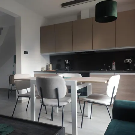 Dom Na Wylacznosc Przy Prostej, Z Ogrodkiem I Parkingiem Faktury Vat Kielce Room photo