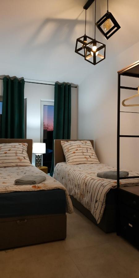 Apartment Dom Na Wylacznosc Przy Prostej, Z Ogrodkiem I Parkingiem Faktury Vat