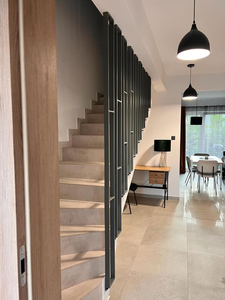 Apartment Dom Na Wylacznosc Przy Prostej, Z Ogrodkiem I Parkingiem Faktury Vat Kielce