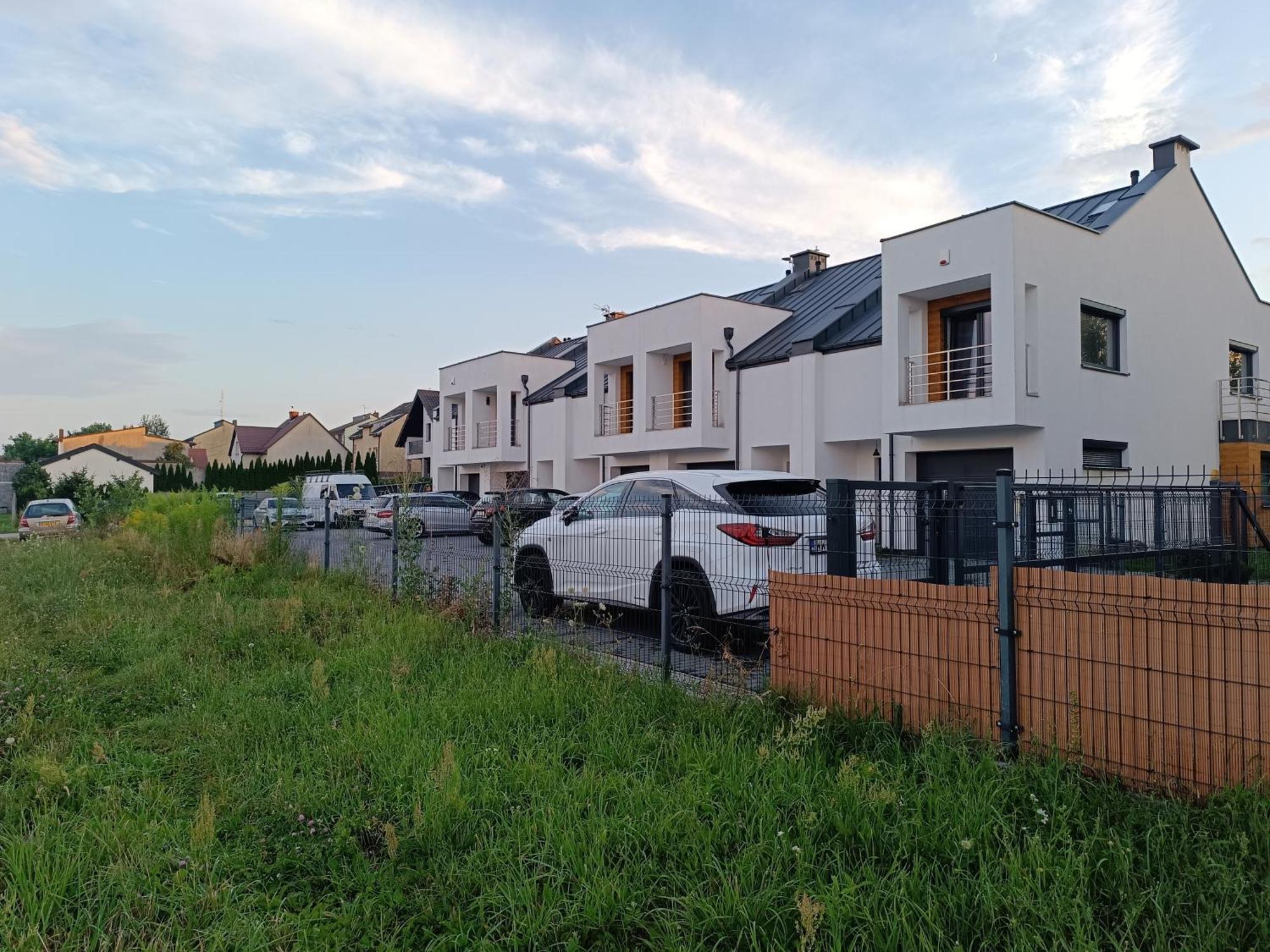 Dom Na Wylacznosc Przy Prostej, Z Ogrodkiem I Parkingiem Faktury Vat Apartment